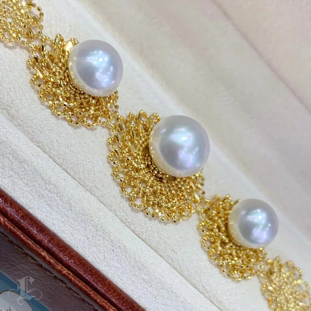 【Crown Radiance】Golden Lace Aurora South Sea Pearl Bracelet For Sale 1