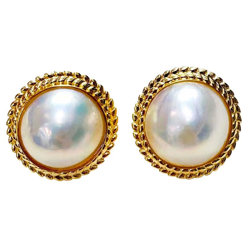 【Sculpted Geometry】Regal Twist 15-16mm Mabe Pearl Earrings
