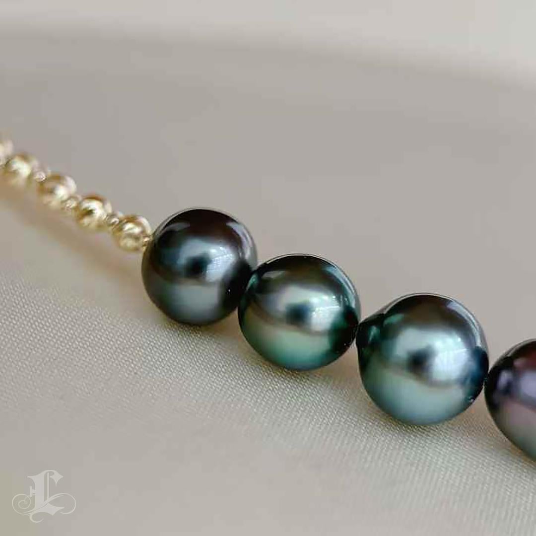 Donna Collana con collare di perle di Tahiti multicolore Aurora con chiusura magnetica in vendita