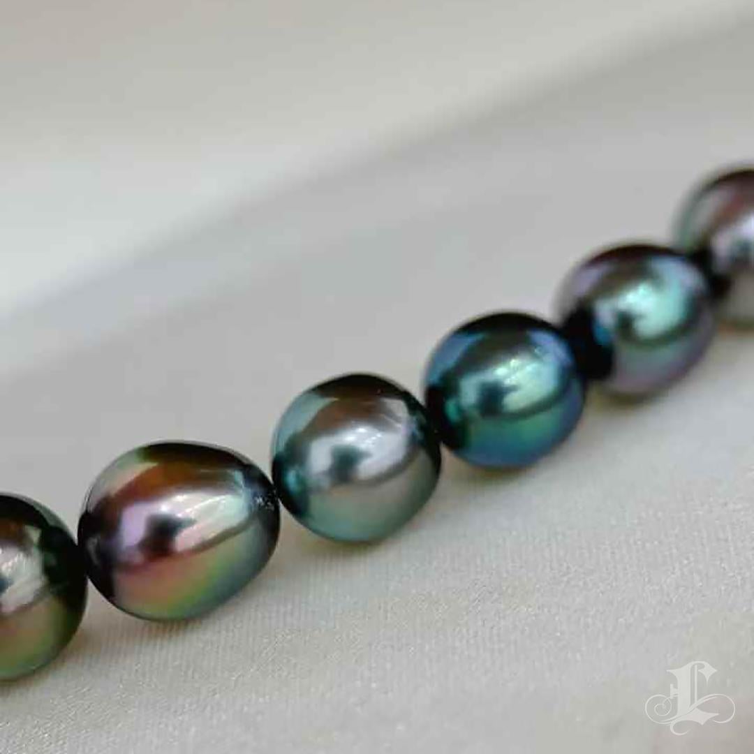 Collana con collare di perle di Tahiti multicolore Aurora con chiusura magnetica in vendita 1