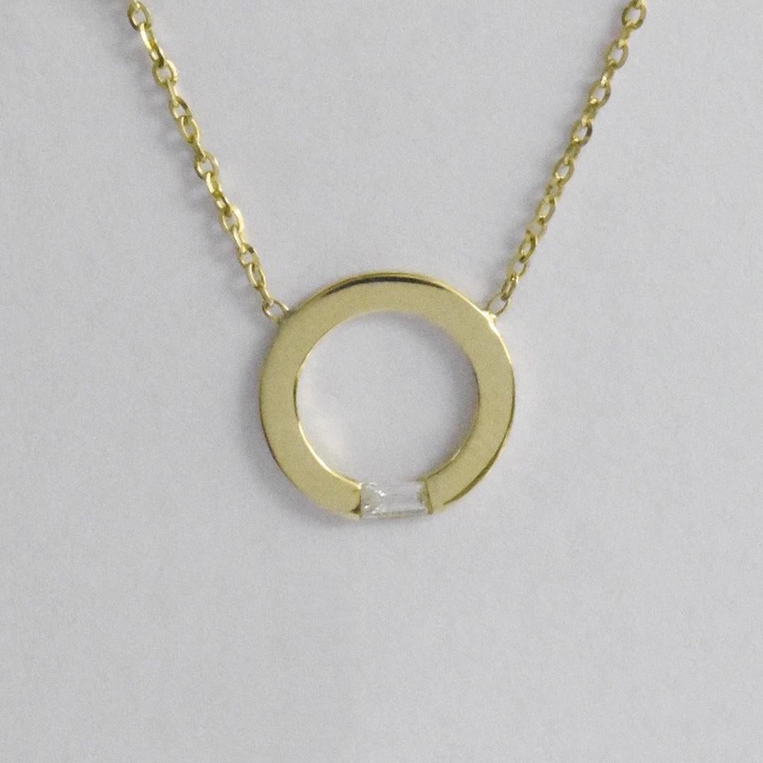 Modern 18k Gold Baguette Diamond Pendant Gold Circle Pendant Necklace with Diamond For Sale