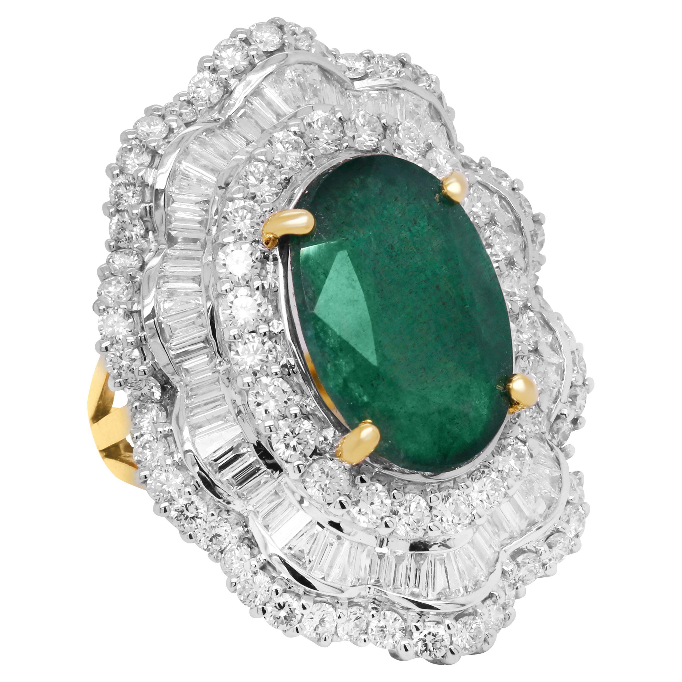 18K Gold Baguette Round Diamond Oval 8 Carat Emerald Center Cocktail Ring For Sale