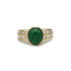 18K Gold Band Ring with 3ct Cabochon Emerald and Square Diamonds