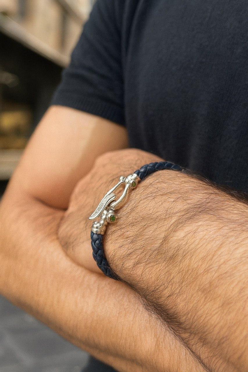 Taglio brillante 18k Gold Bangle Diamonds . in vendita