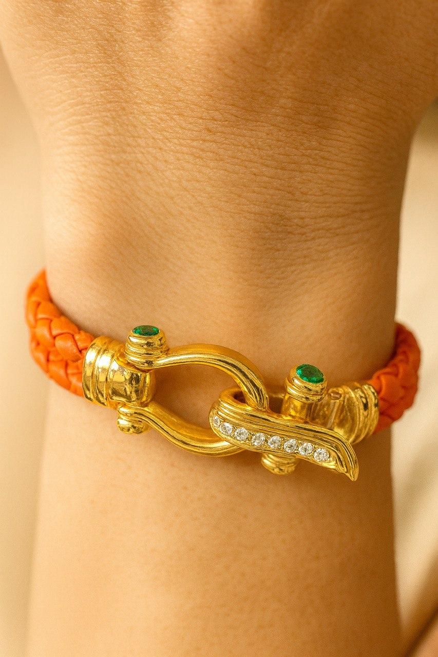 da uomo o donna 18k Gold Bangle Diamonds . in vendita