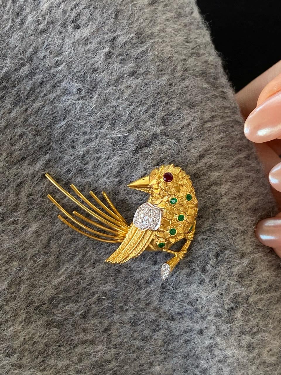 Broche Pájaro Oro 18K 0,13ct Diamante 0,22ct Gema Encanto Moderno en venta