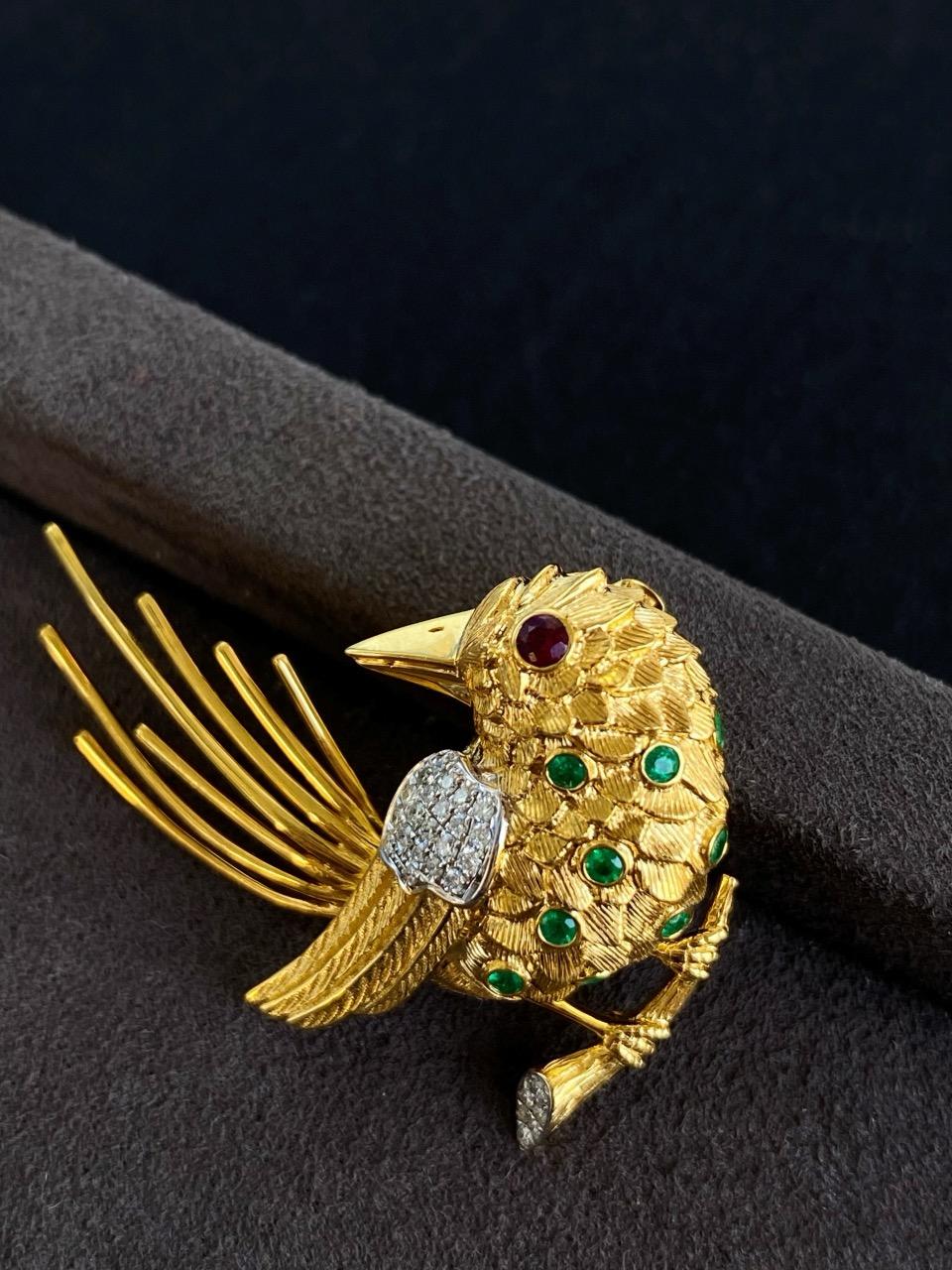 Broche Pájaro Oro 18K 0,13ct Diamante 0,22ct Gema Encanto en venta 2