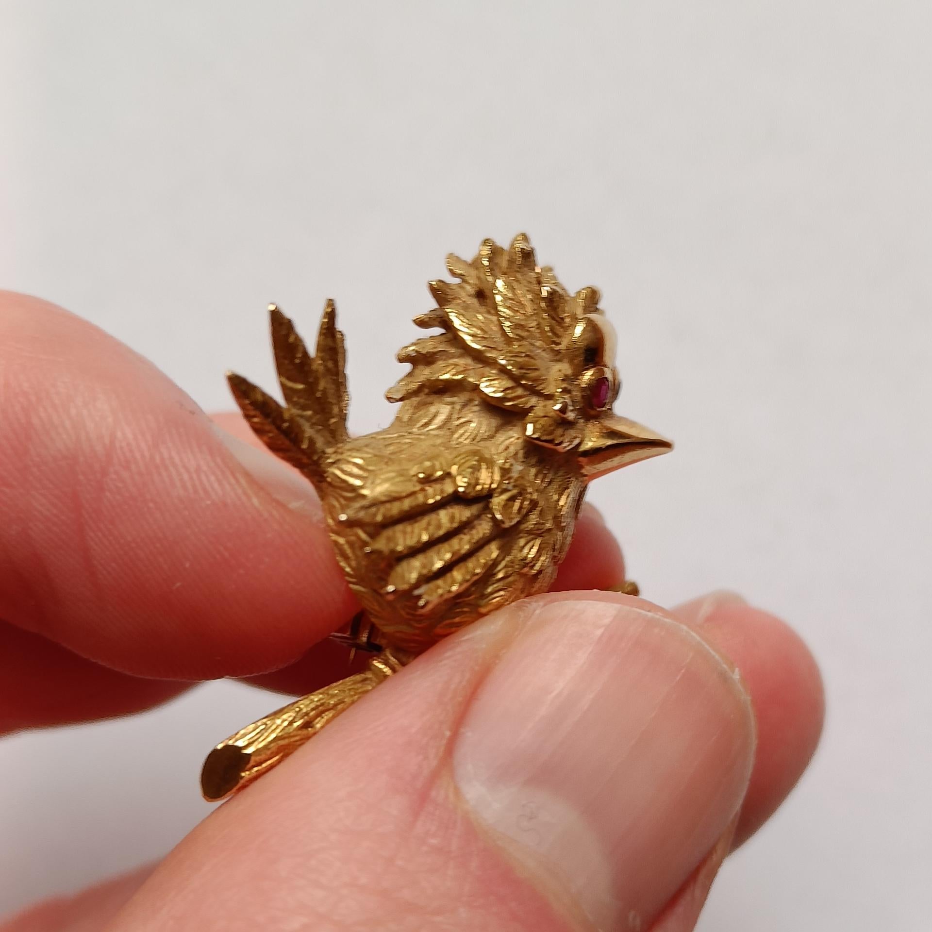 Women's or Men's 18k Gold Bird Brooch Pin - Vintage Animal Gold Brooch - Adolphe Chretien, France For Sale