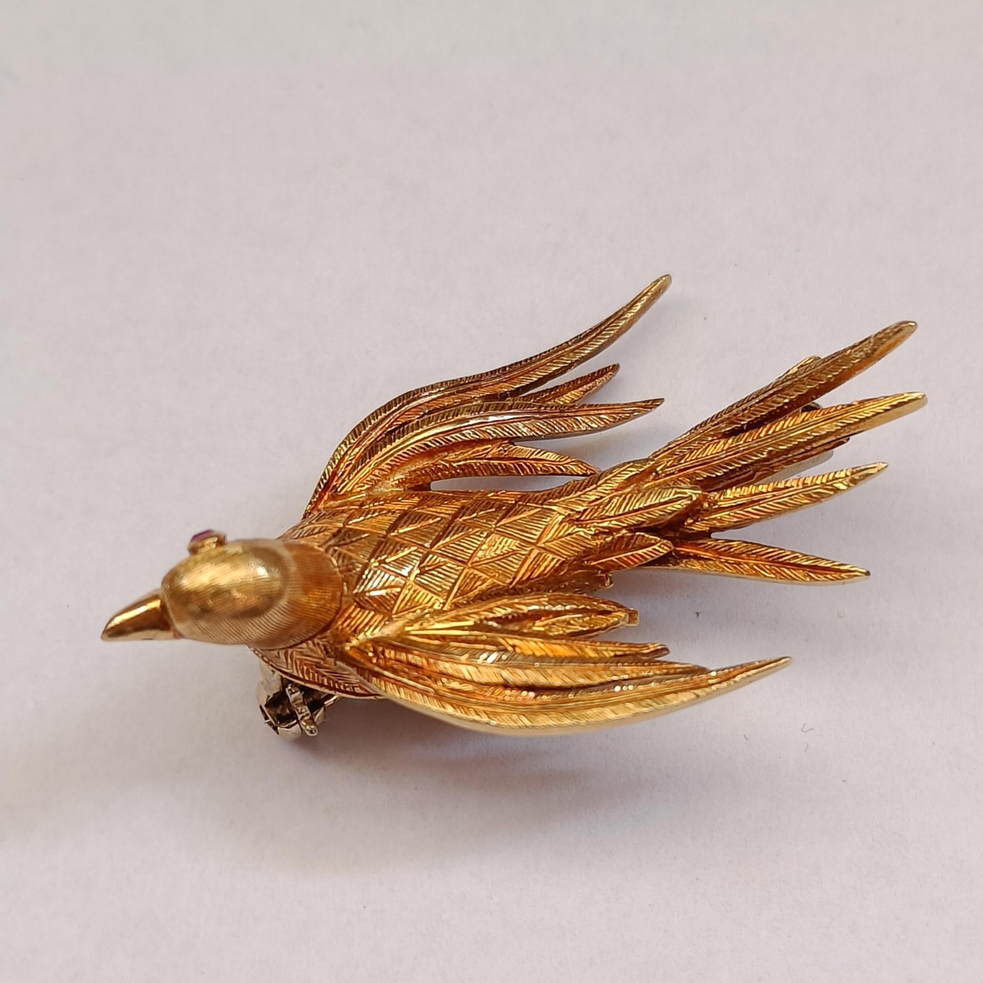 Women's or Men's 18k Gold Bird Brooch Pin - Vintage Animal Gold Brooch For Sale