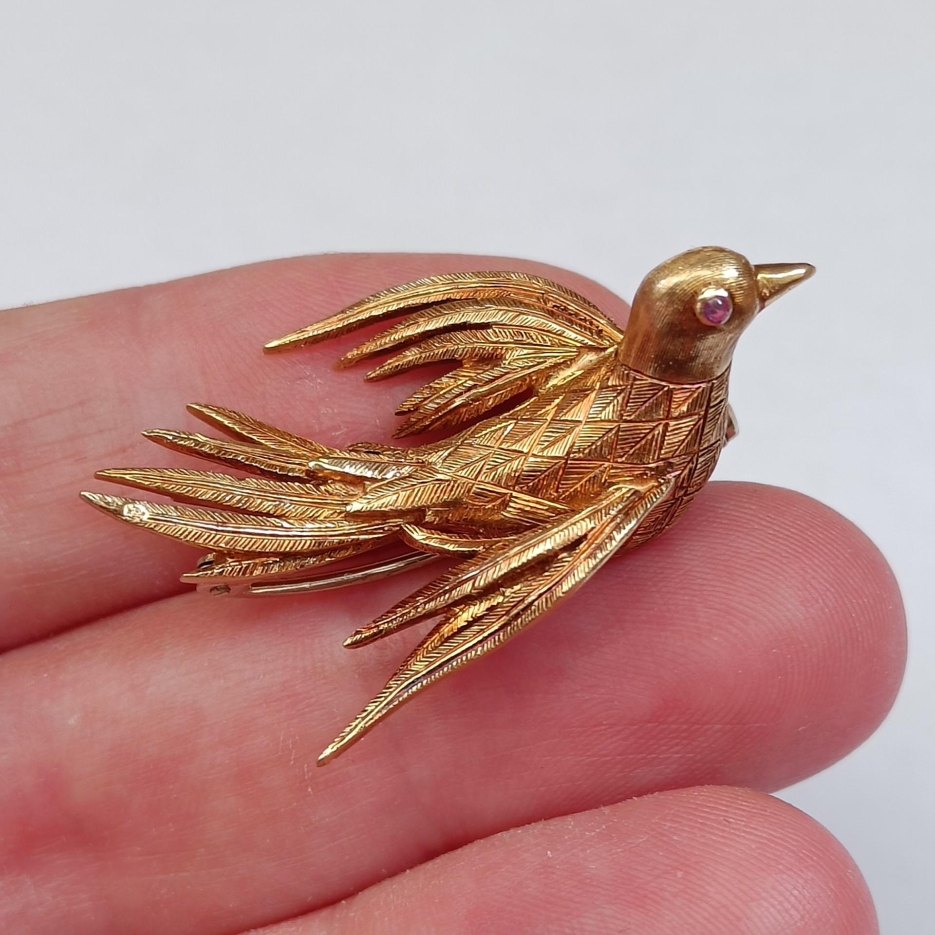 18k Gold Bird Brooch Pin - Vintage Animal Gold Brooch For Sale 1