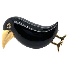 18K Gold Black Agate Diamond Bird Pin