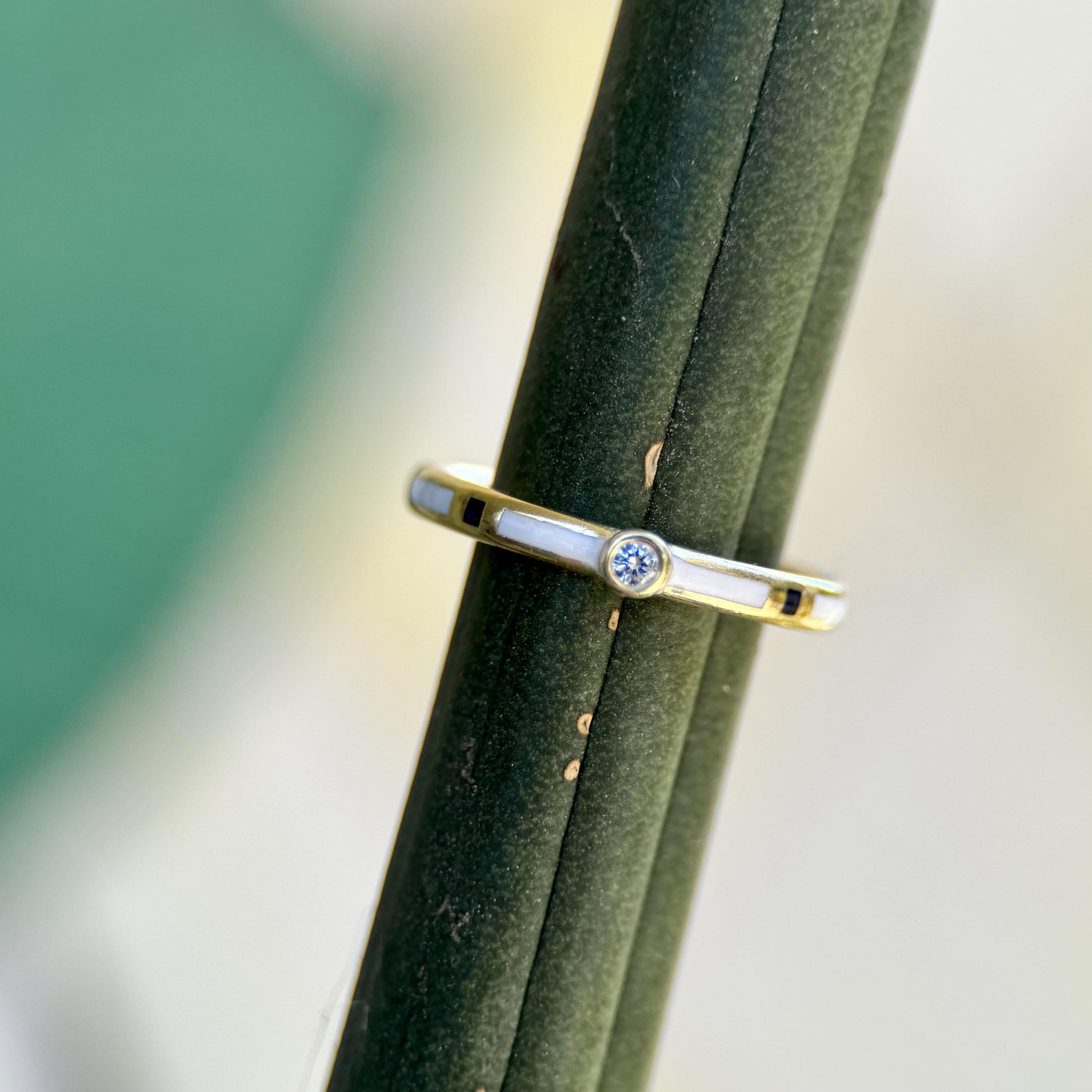 18K Gold Black and White Enameled Ring with Diamond Accent For Sale 5