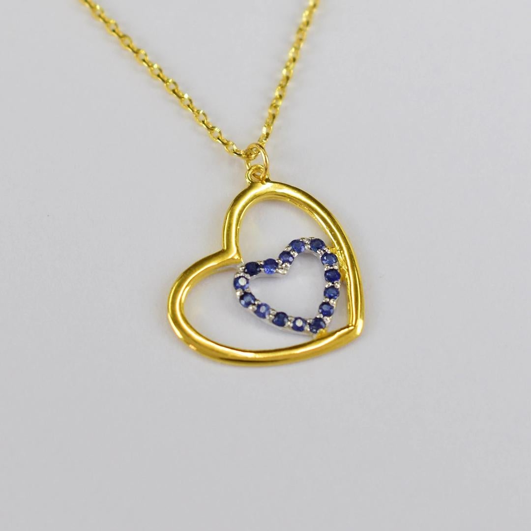18 Karat Gold Blauer Saphir Halskette Dainty Herz Halskette (Moderne) im Angebot
