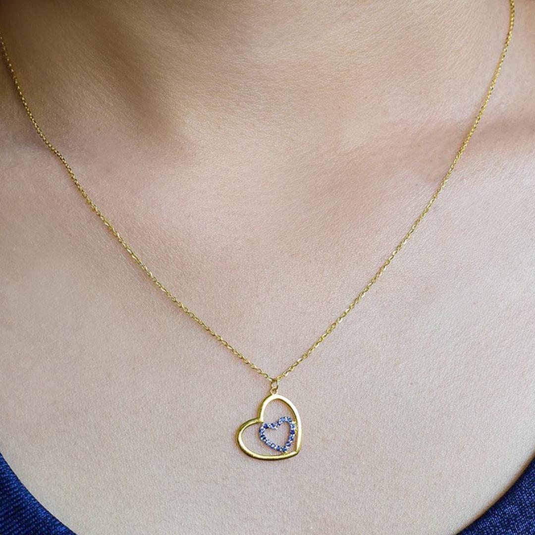 18k Gold Blue Sapphire Necklace Dainty Heart Necklace For Sale 2