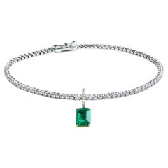 Armband aus 18 Karat Gold mit Smaragd und Diamanten im Pflaster