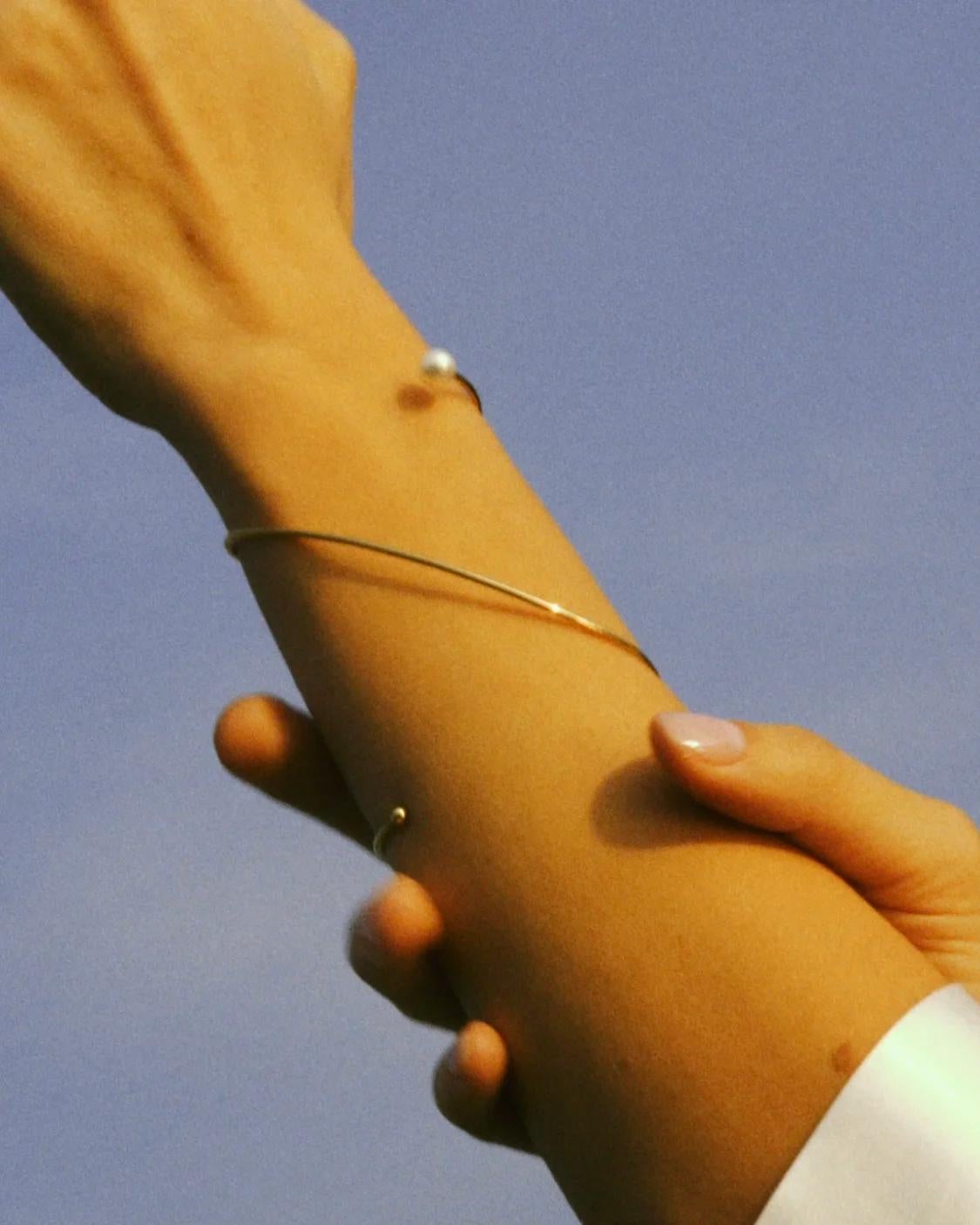Pulsera de oro de 18 quilates con perla de río en venta 2
