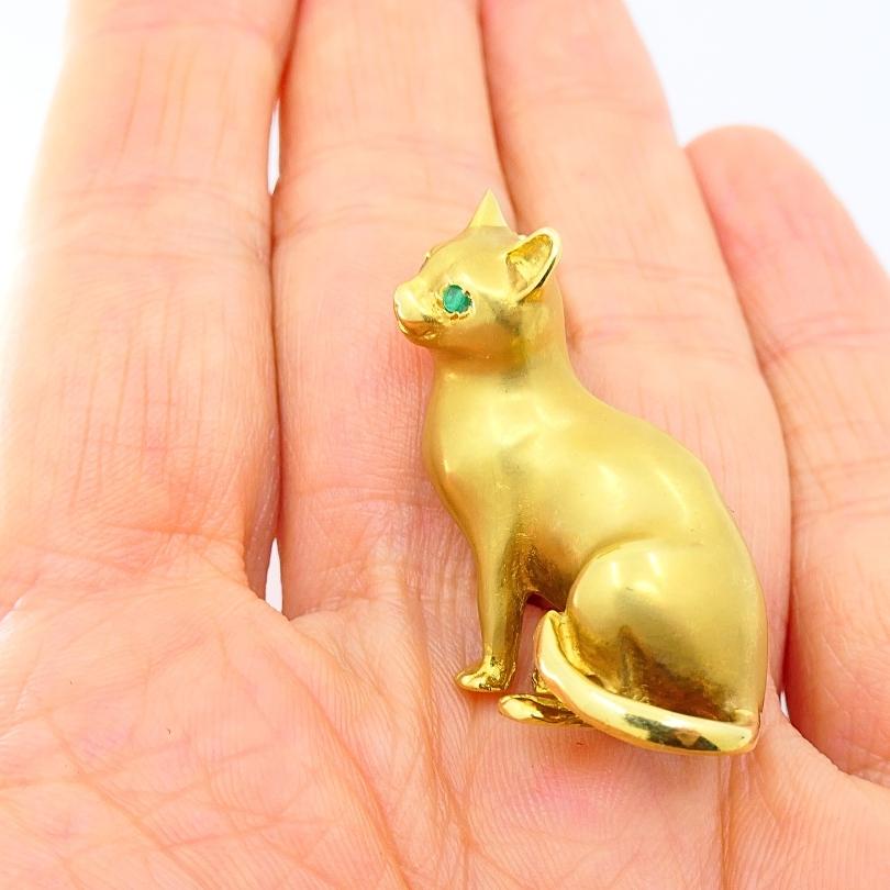 18k Gold Brooch Vintage Cat Pin Gemstones For Sale 2