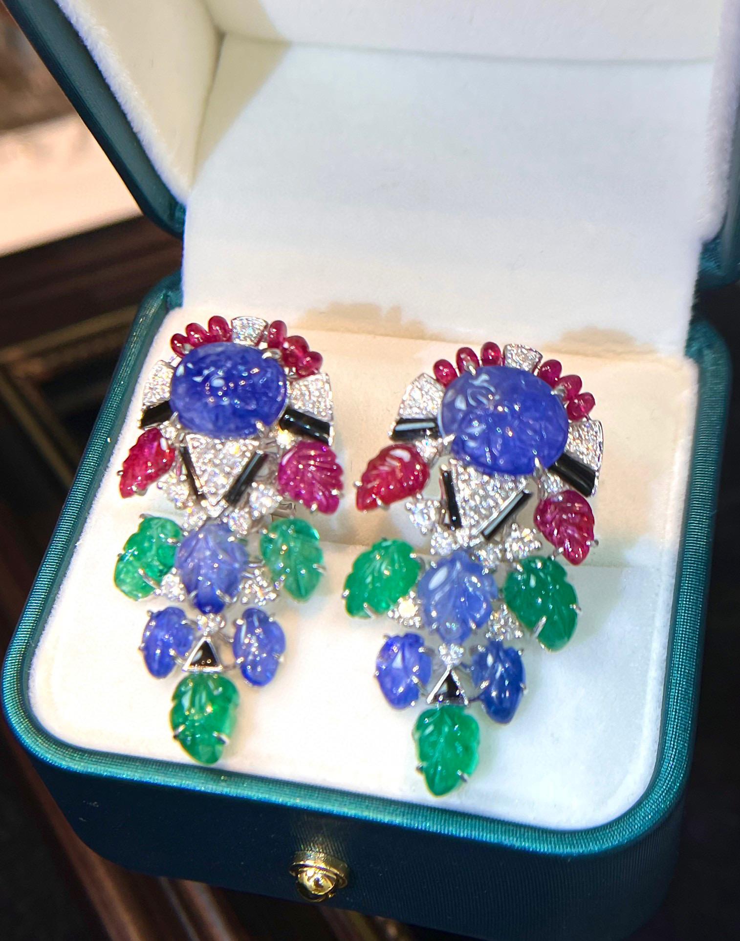 18K Gold Unheated Burma Ruby & Sapphire & Sapphire Earrings with Diamonds In New Condition For Sale In Hong Kong, HK