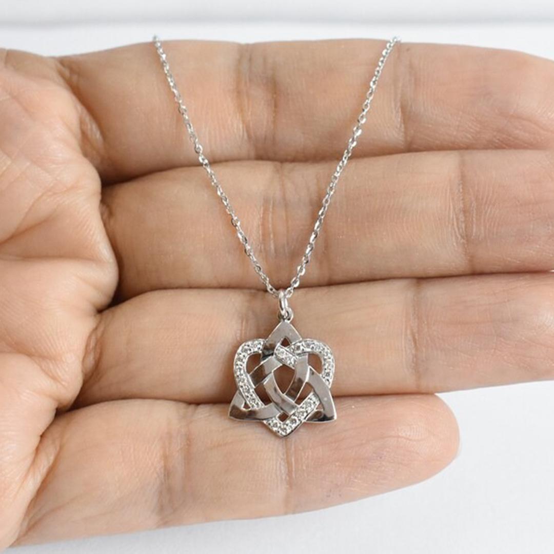 18 Karat Gold Keltische Knoten-Halskette Irish Jewelry Keltisches Schmuck (Moderne) im Angebot