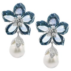 Boucles d'oreilles fantaisie en or 18 carats, saphir de Ceylan et diamants, perles baroques des mers du Sud
