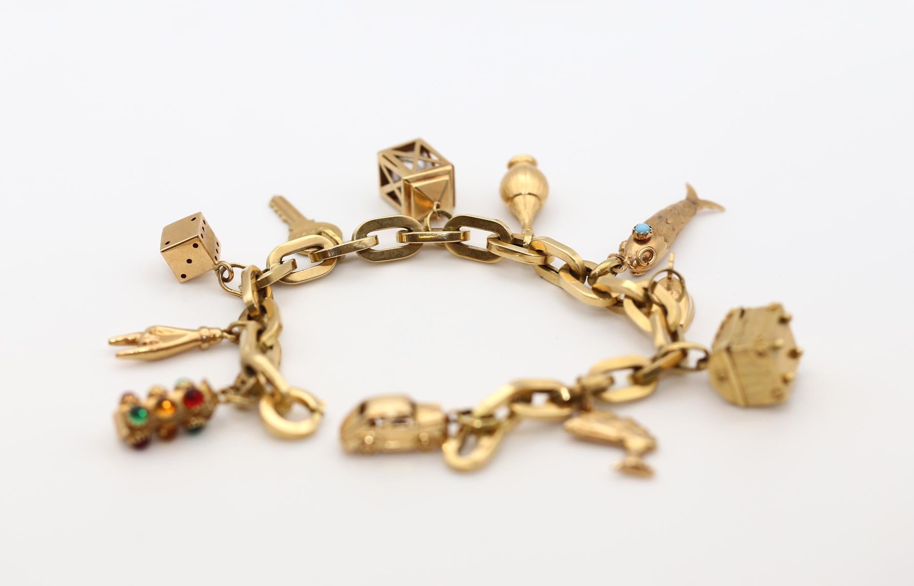 Bracciale Charm a catena in oro 18 carati Collezione completa, 1970 in vendita 2
