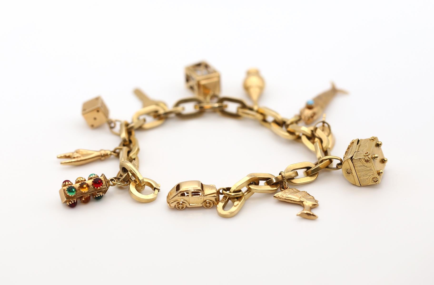 Bracciale Charm a catena in oro 18 carati Collezione completa, 1970 in vendita 3