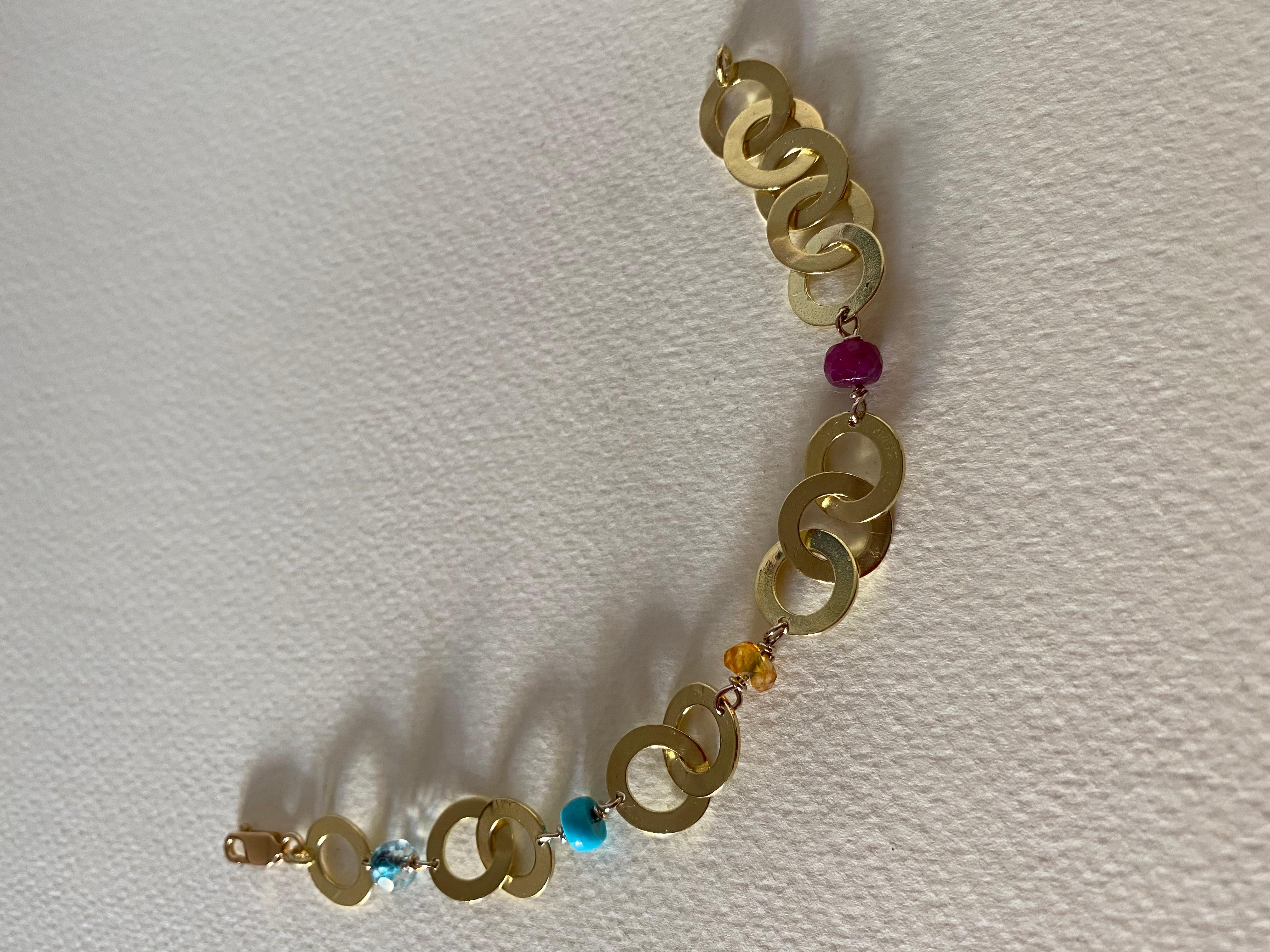 Bracelet en chaîne en or 18 carats, fabriqué à la main, avec des pierres précieuses futuristes Longueur personnalisable en vente 3
