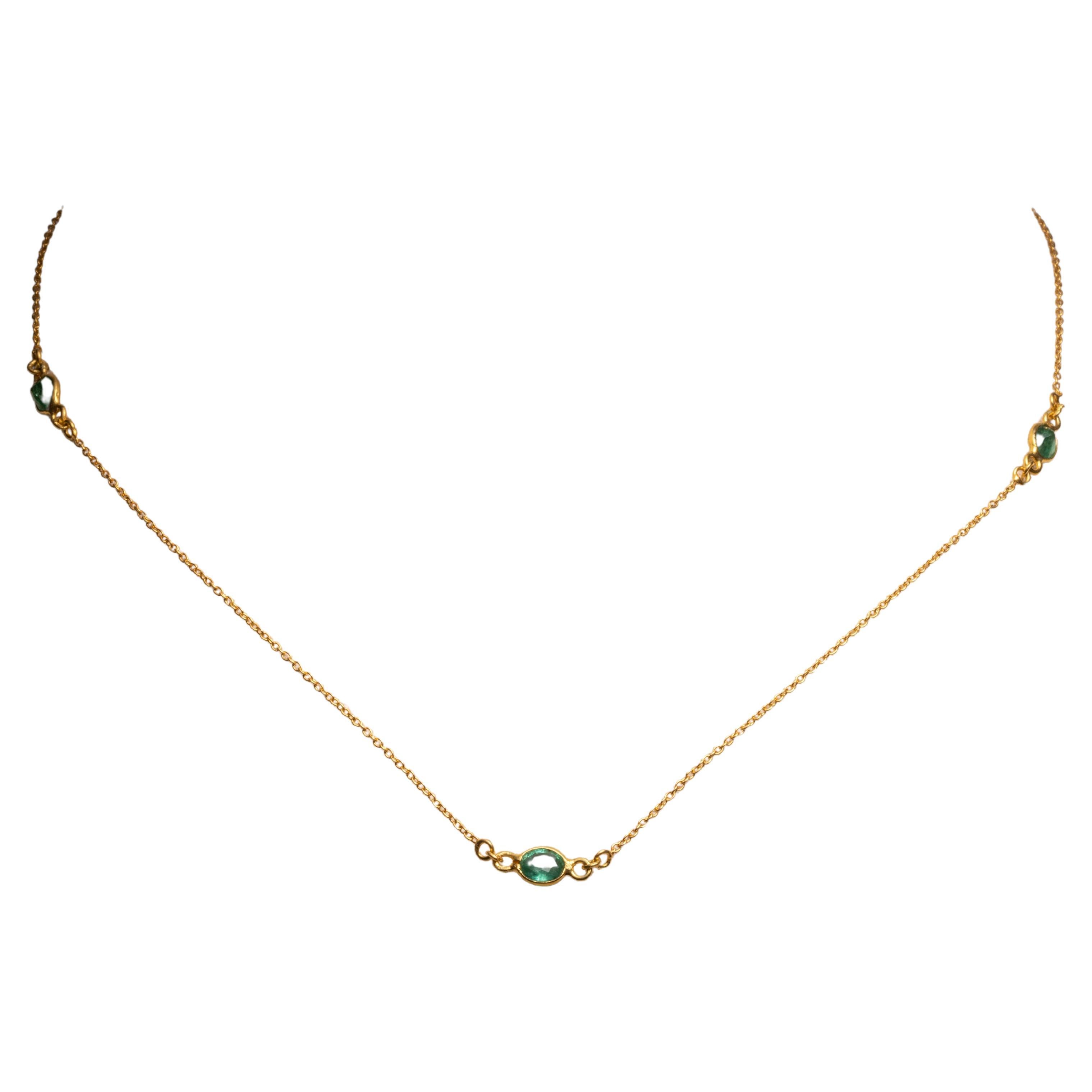 18K Gold Chain Necklace with Colombian Emeralds For Sale