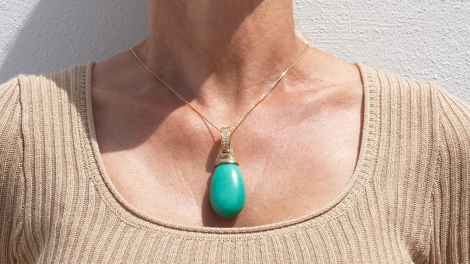 18K Gold, Chrysoprase and Diamond Pendant by Horacio Achinelli For Sale 5