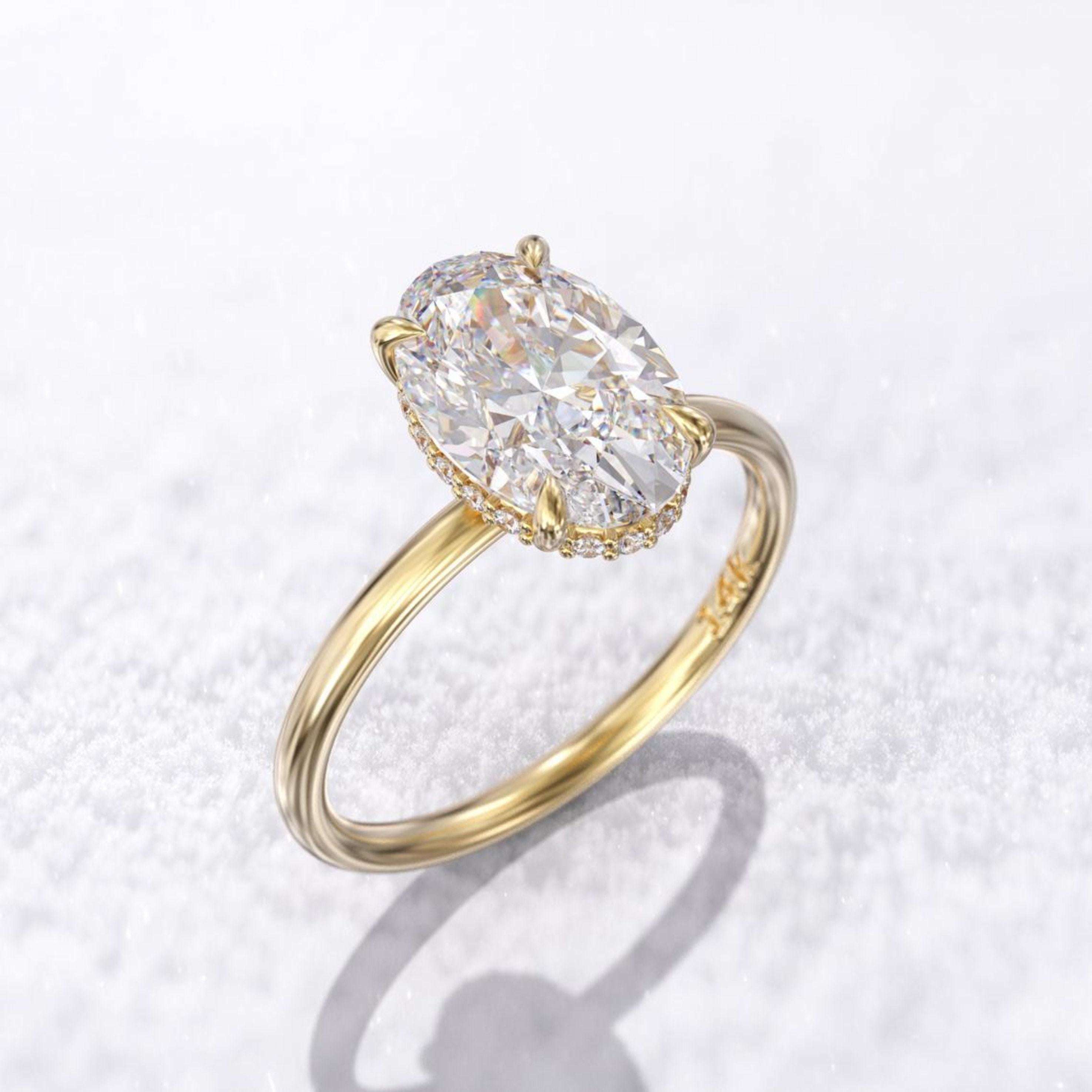 For Sale:  Certified 3 CT Natural Diamond Engagement Ring in 18K Gold, Cocktail Ring 4