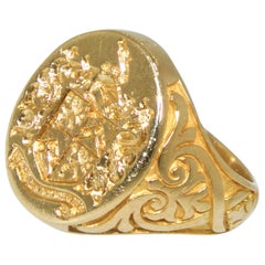 Antique 18K Gold Coat of Arms Ring.