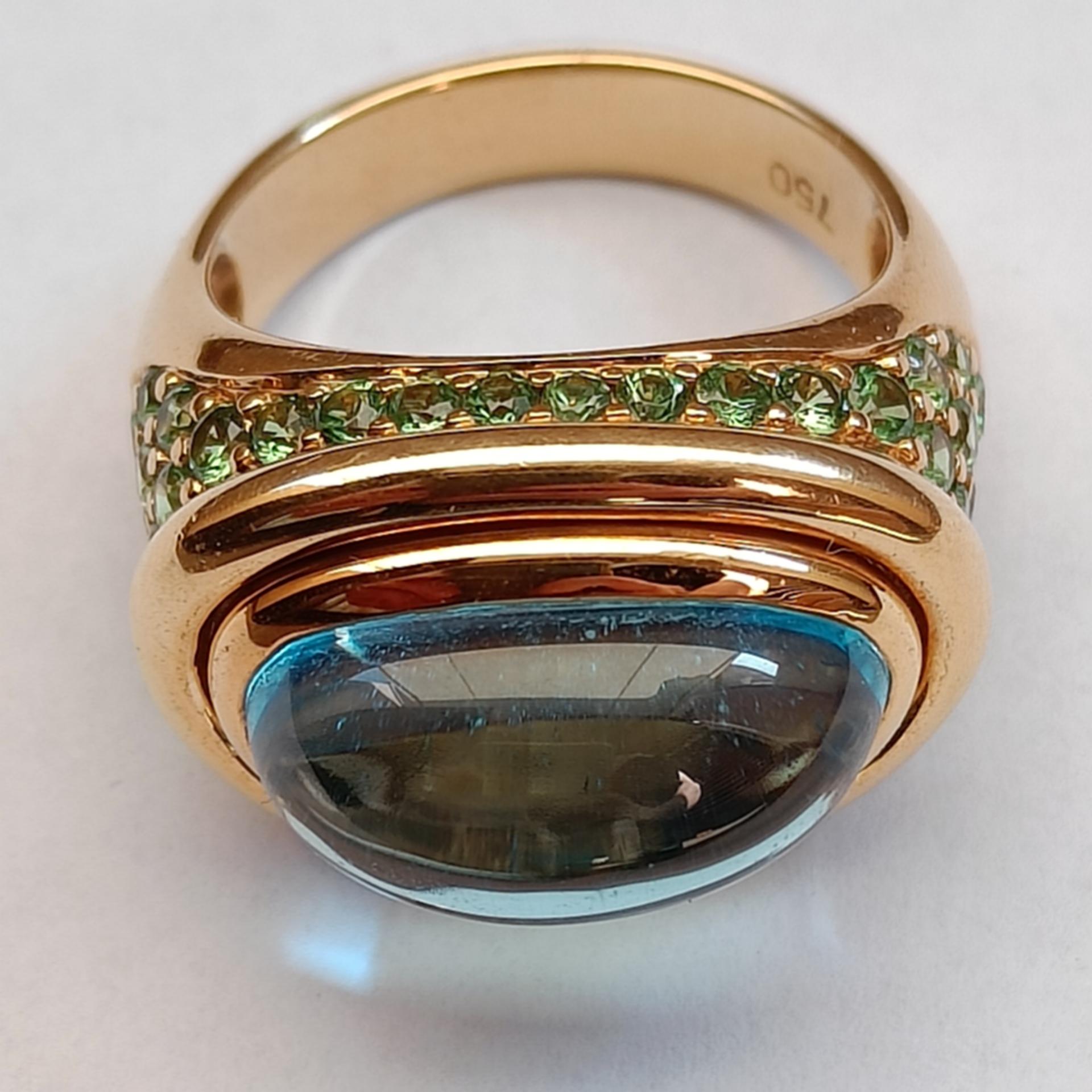 18k Gold Cocktail Ring with Blue Topaz Cabochon set with Tsavorites Pavé  In Good Condition For Sale In Magenta, IT