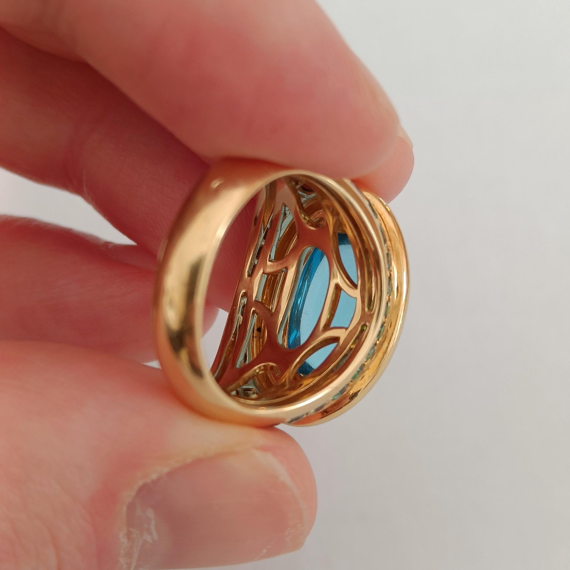 18k Gold Cocktail Ring with Blue Topaz Cabochon set with Tsavorites Pavé  For Sale 4