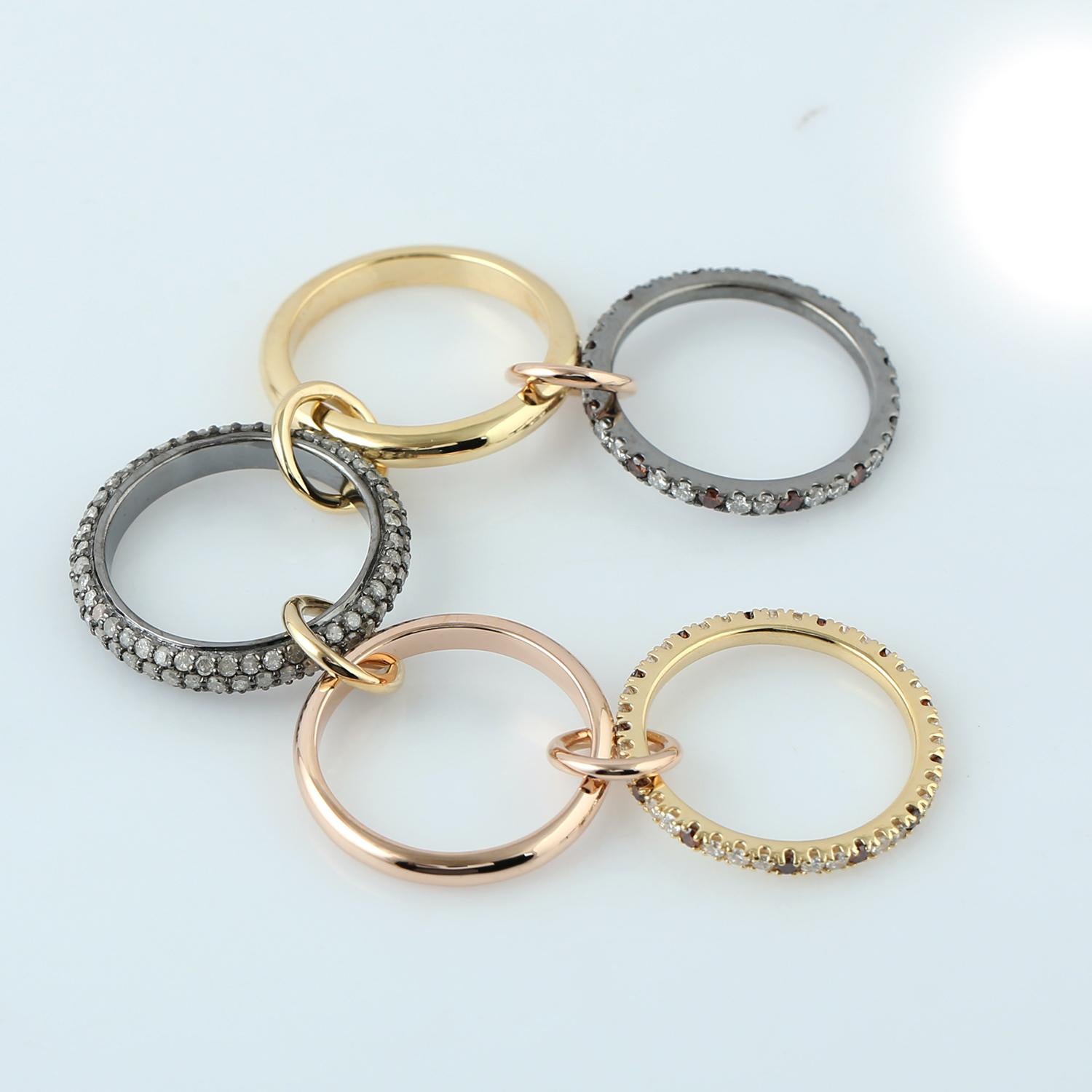 18 Karat Gold Connected Band-Ring mit Eisdiamanten (Gemischter Schliff) im Angebot