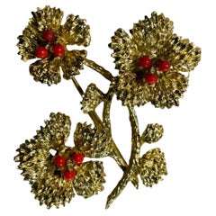 Vintage 18K Gold Coral Flowers Brooch 
