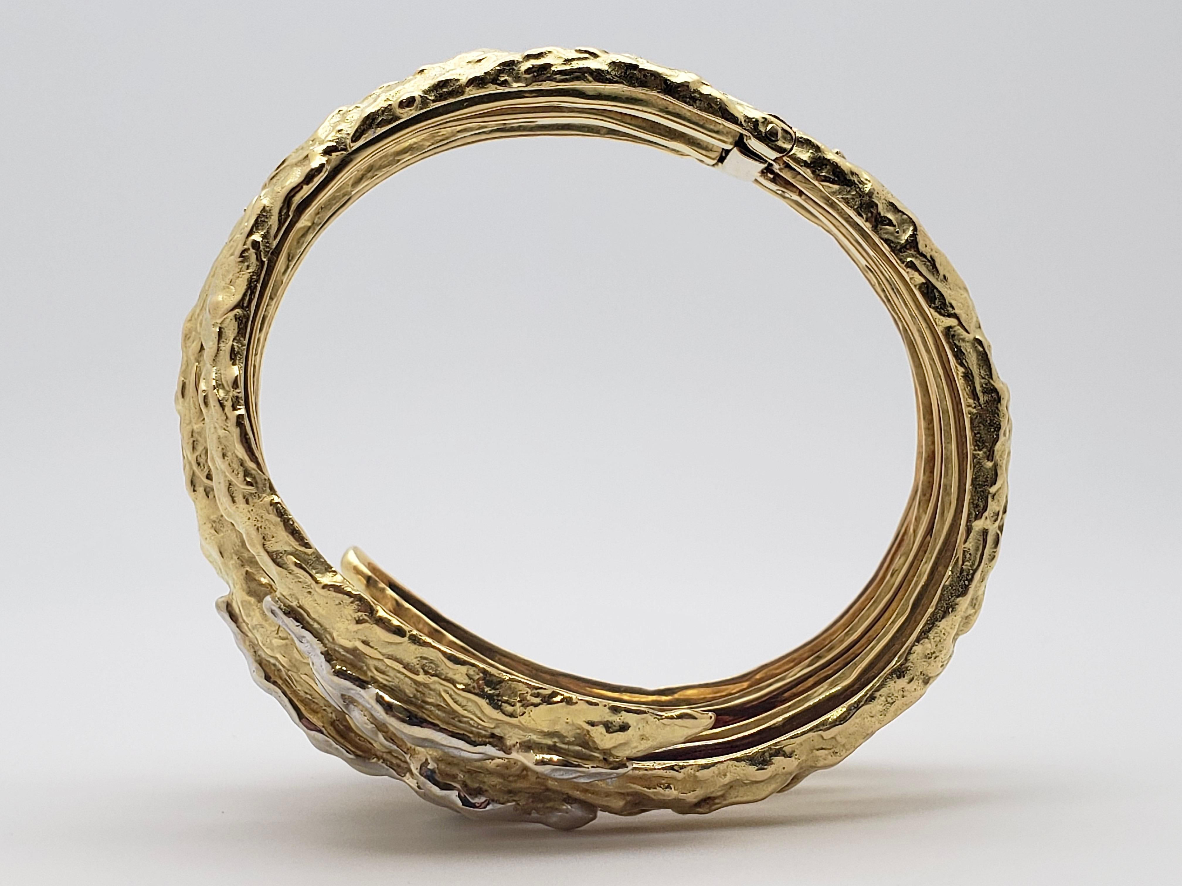 18K Gold Cuff Snake Bracelet For Sale 6