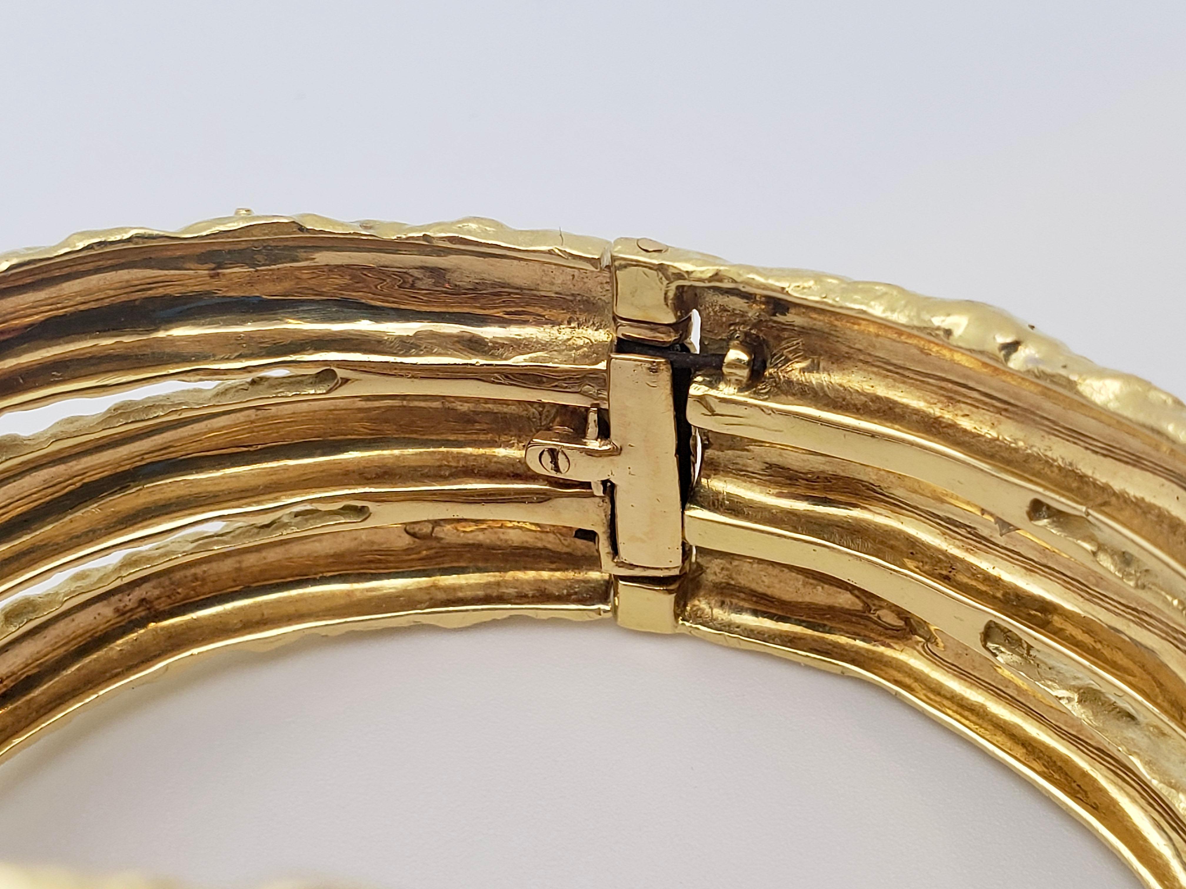 18K Gold Cuff Snake Bracelet For Sale 11