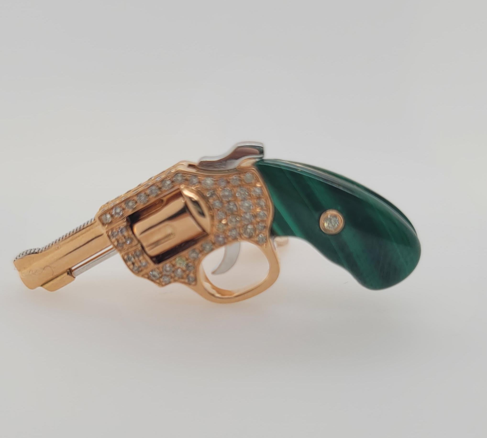 18K Gold Cufflinks with Diamonds and Malachite or Black Wood or White Shell In New Condition For Sale In Hong Kong, HK