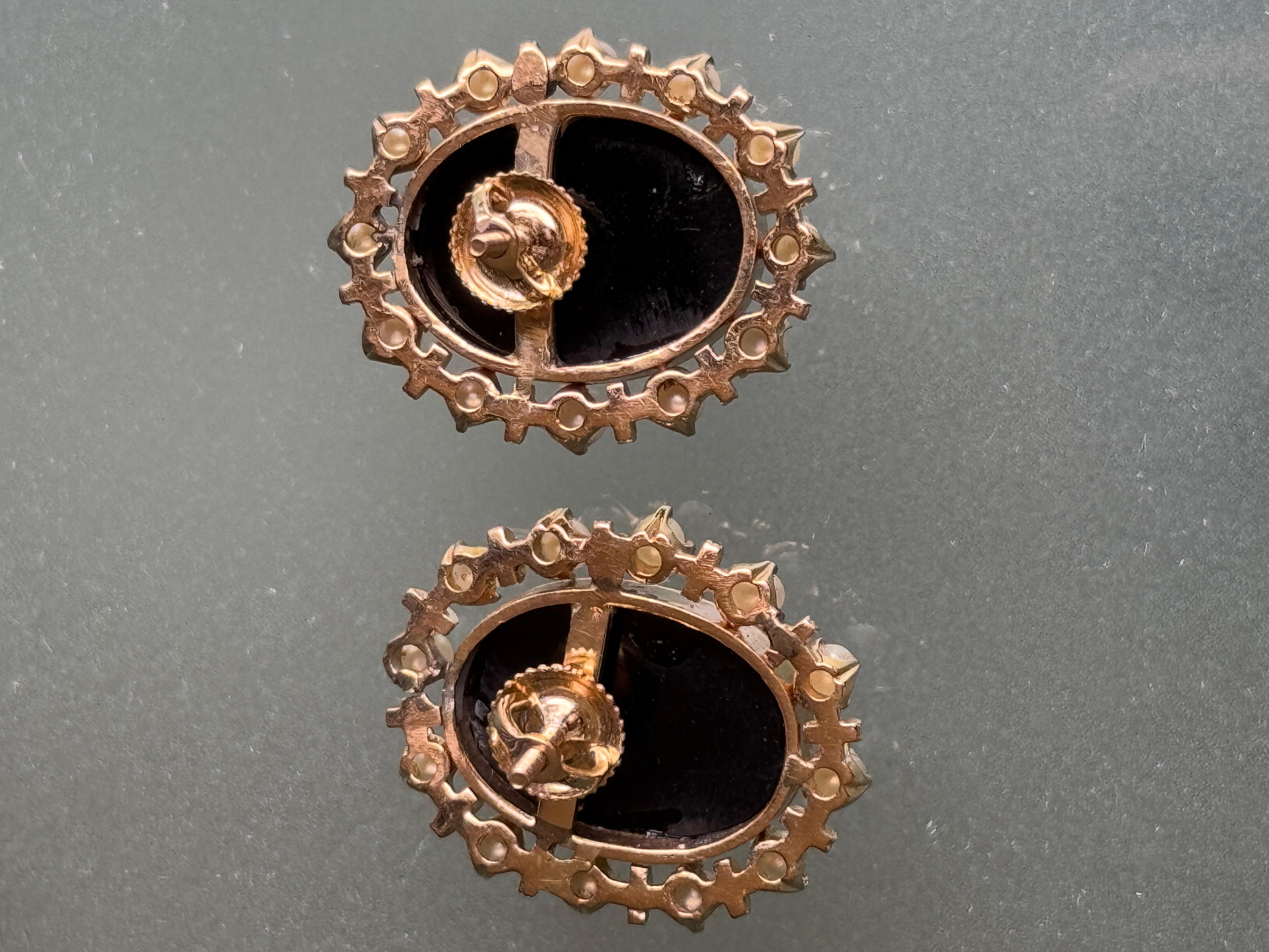 18K Gold Cultured Pearl Cameo Earrings and Brooch Suite For Sale 4