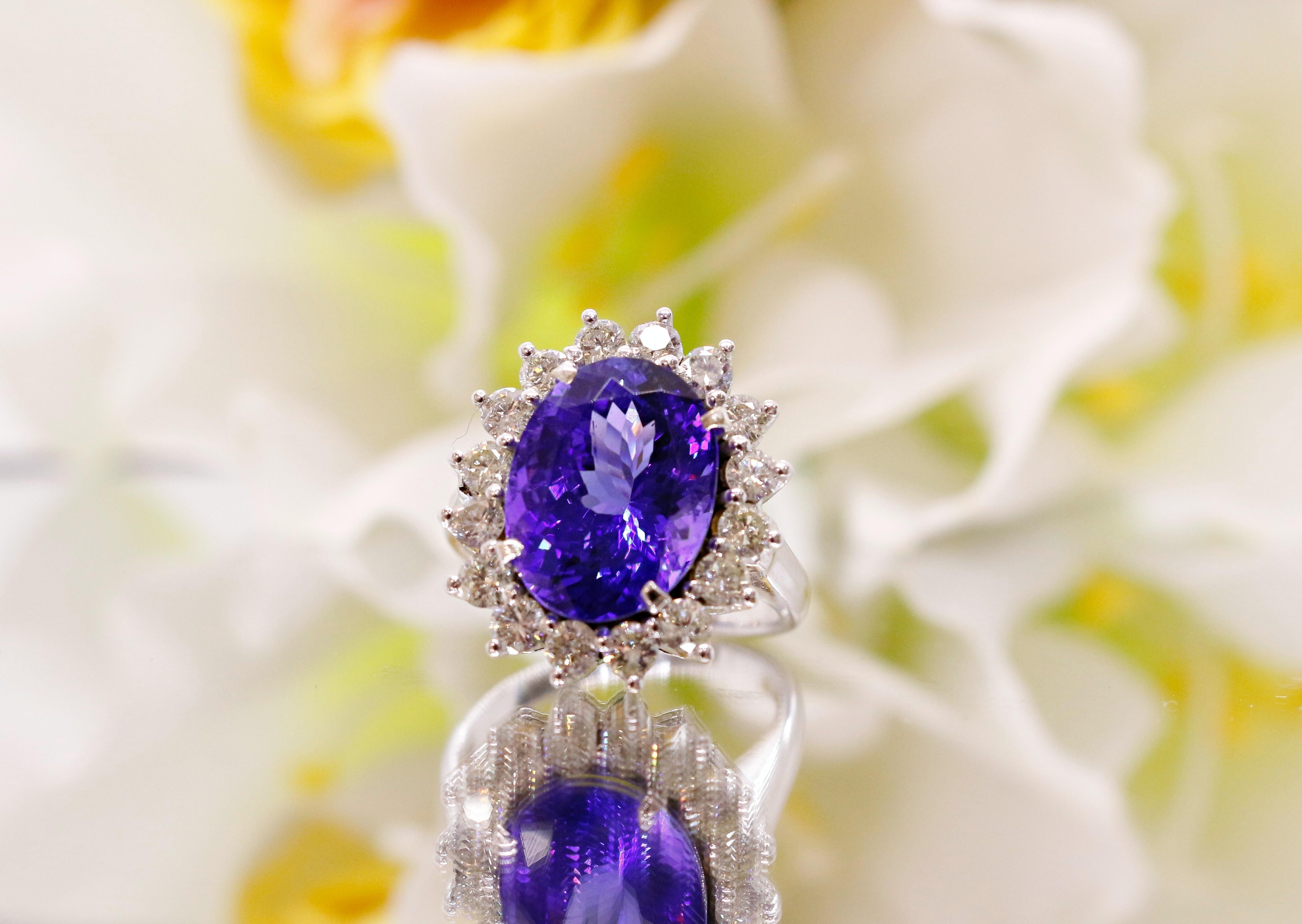 15ct Lavender Blue Tanzanite Cushion Cut Diamond Engagement Ring in 18k Gold
Material: Solid 18kt Gold

Tanzanite Weight: 15 CT
Diamond Carat Total: 2 CT
Diamond Shape: Round Mixed
Total Weight of Ring: 9.2 Gram

Discover unmatched elegance with our