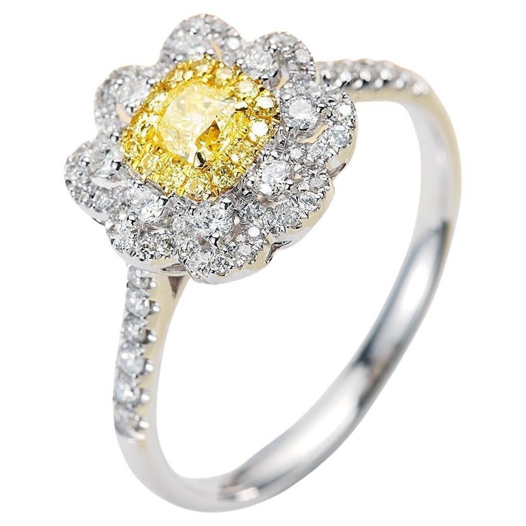 Bague florale taille coussin en or 18 carats avec diamants jaunes