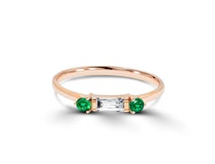 18k Gold Dainty Baguette Diamond Ring with Emerald Minimal Ring