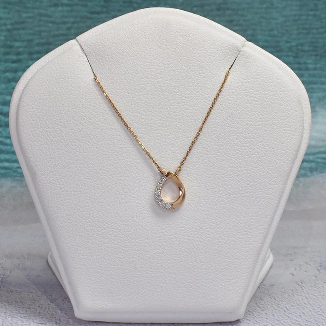 18k Gold Dainty Teardrop Necklace Diamond Cluster Layering Necklace In New Condition For Sale In Bangkok, TH