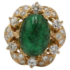 Bague marguerite en or 18K avec émeraude cabochon de 8ct et diamants