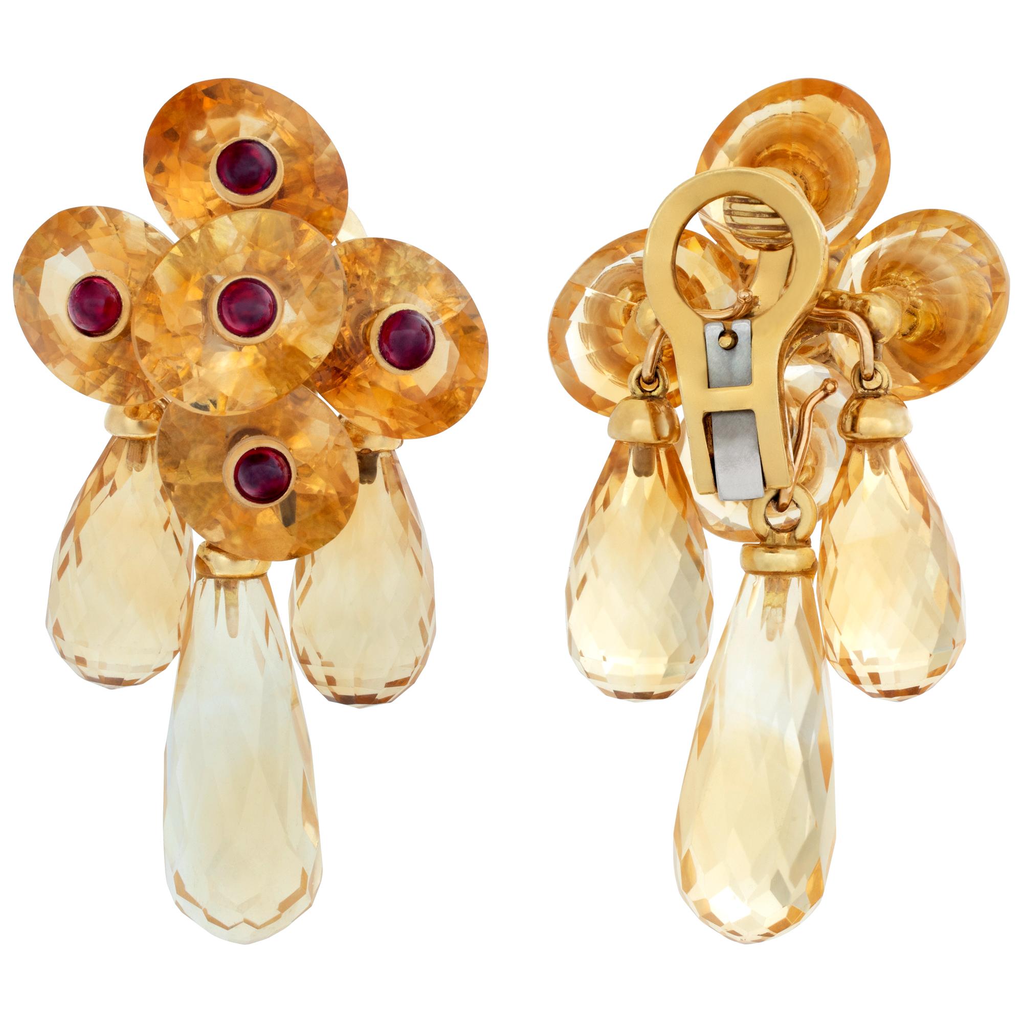 Orecchini pendenti in oro 18K con citrino briolet e rubino cabochon al centro In condizioni ottime in vendita a Surfside, FL