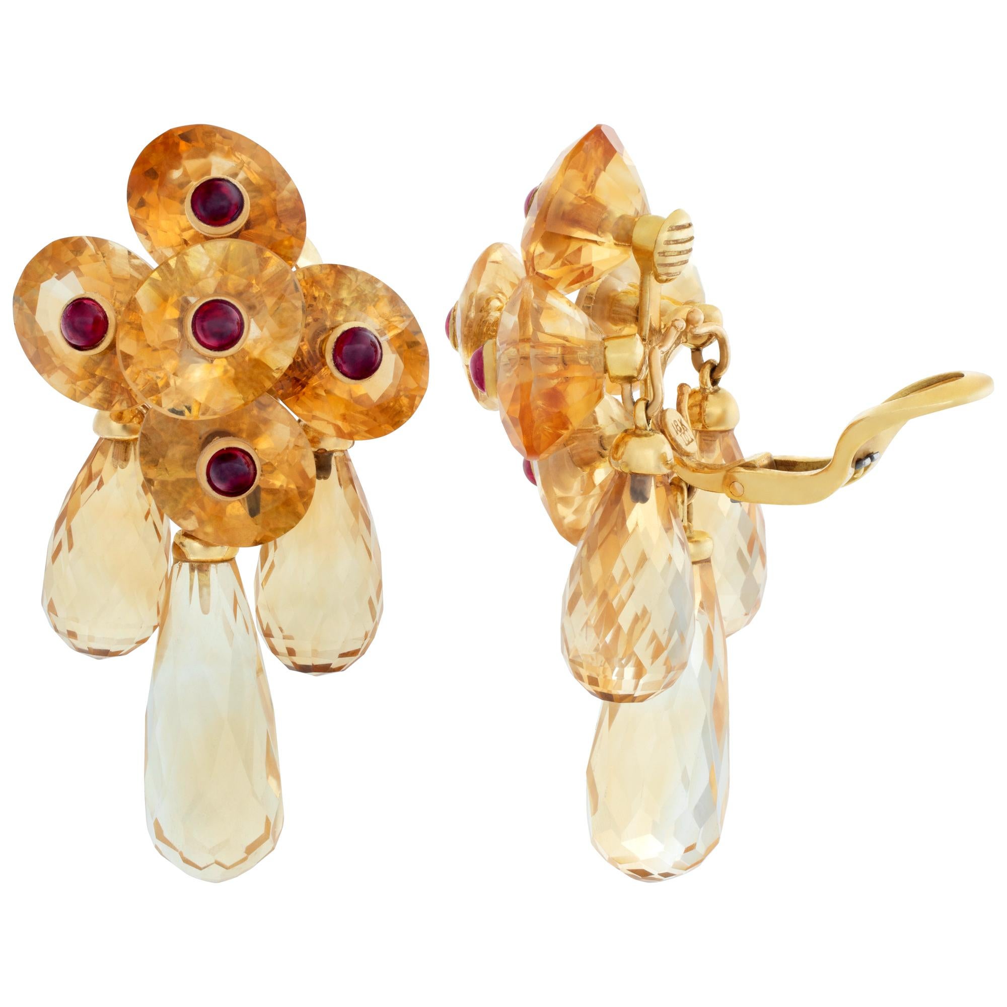 Donna Orecchini pendenti in oro 18K con citrino briolet e rubino cabochon al centro in vendita
