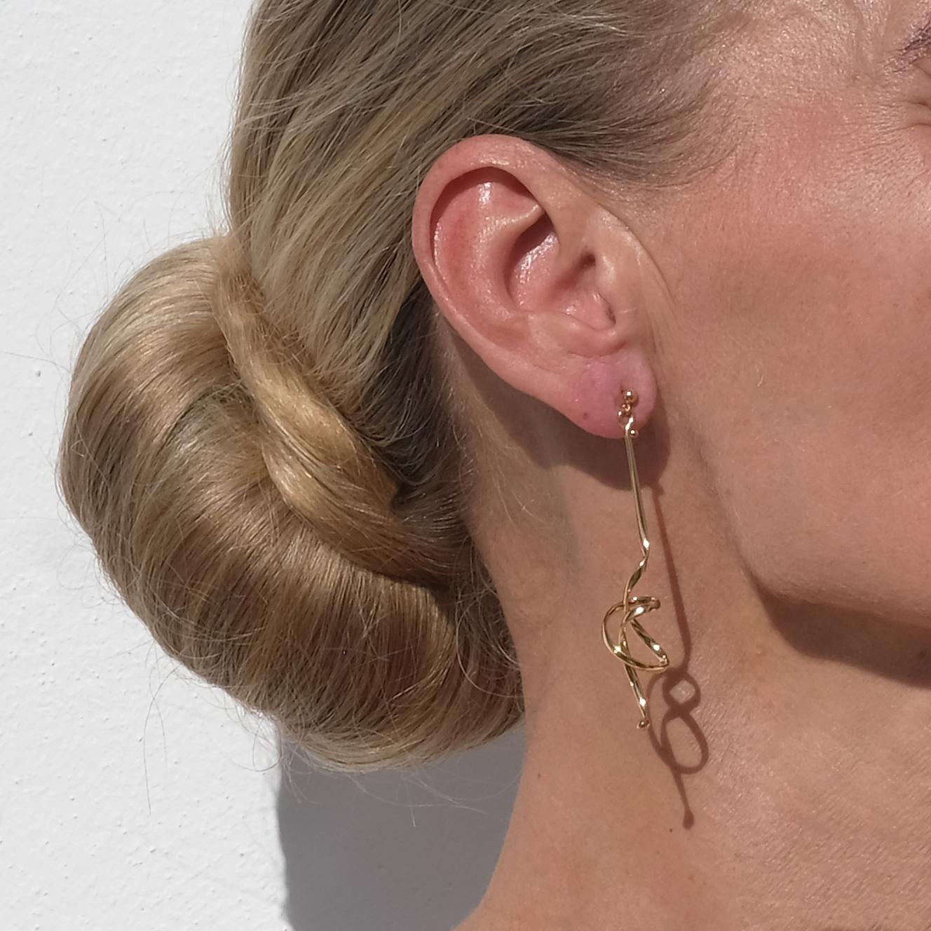 Orecchini pendenti in oro 18K di Vivianna Torun Bülow-Hübe in vendita 7