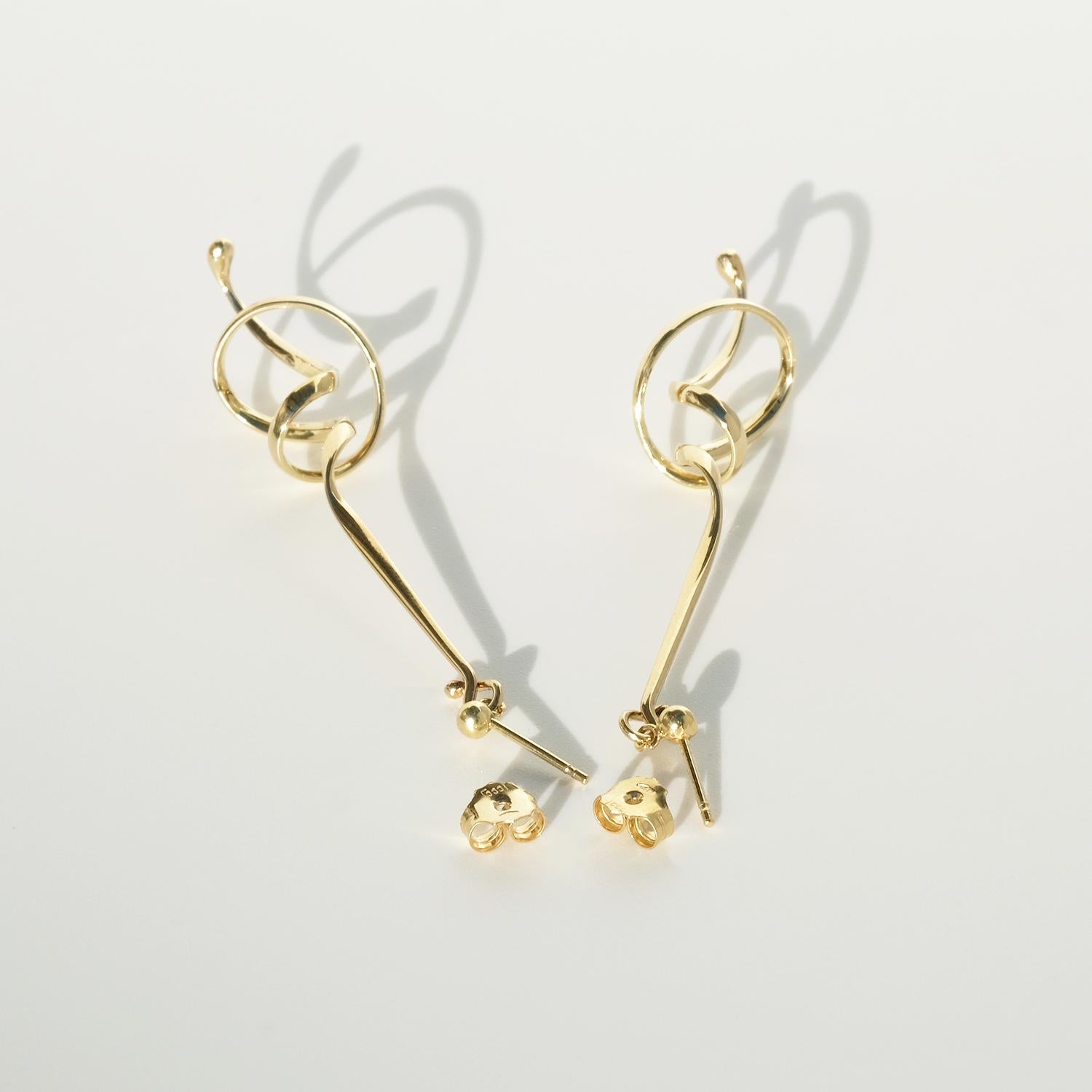 Orecchini pendenti in oro 18K di Vivianna Torun Bülow-Hübe in vendita 1