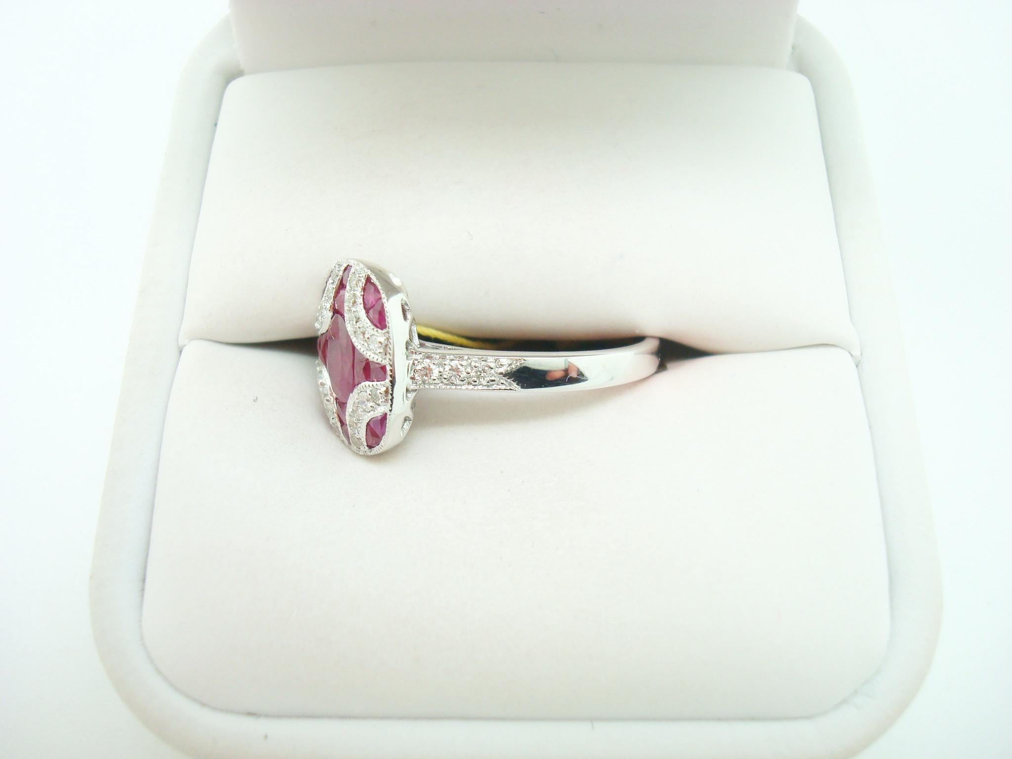 Round Cut 18k Gold Deco Style 1.28ct Genuine Natural Ruby Ring with Diamonds '#J2355' For Sale