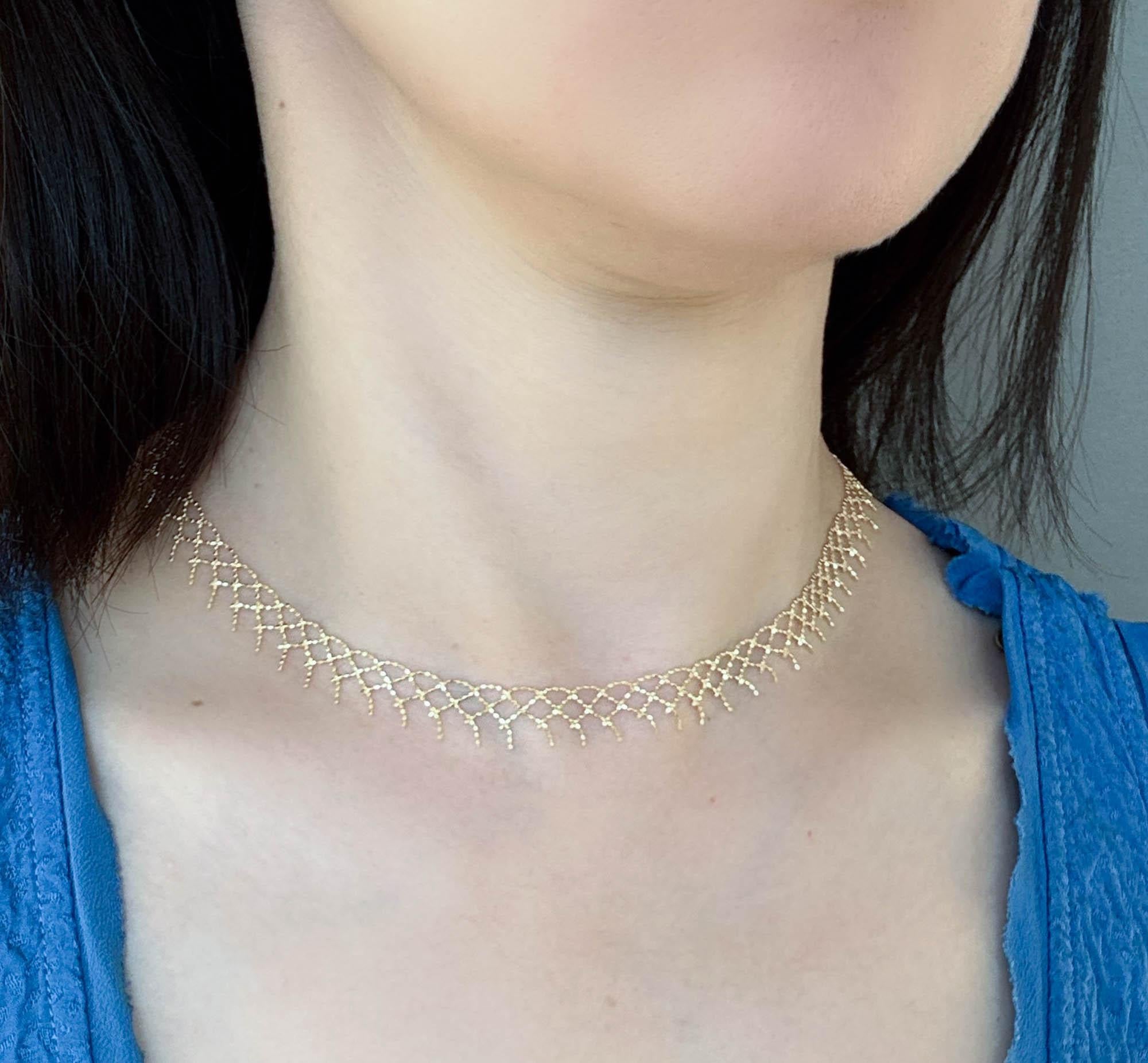 18K Gold Delicate Lace Necklace 3.98g For Sale 3